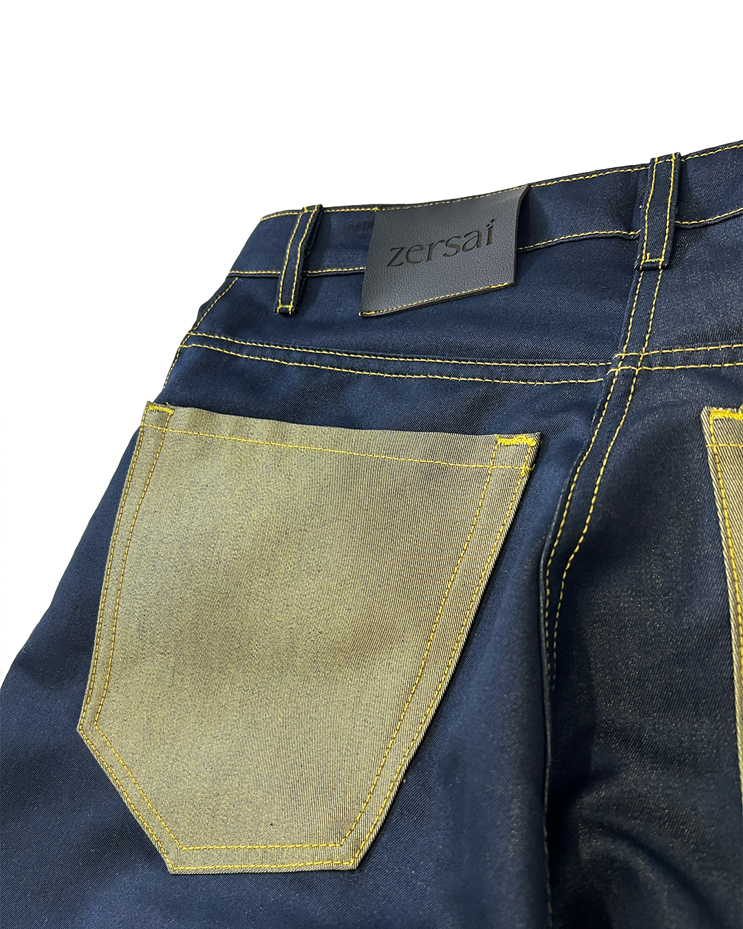 Straight leg dark blue jean low waist